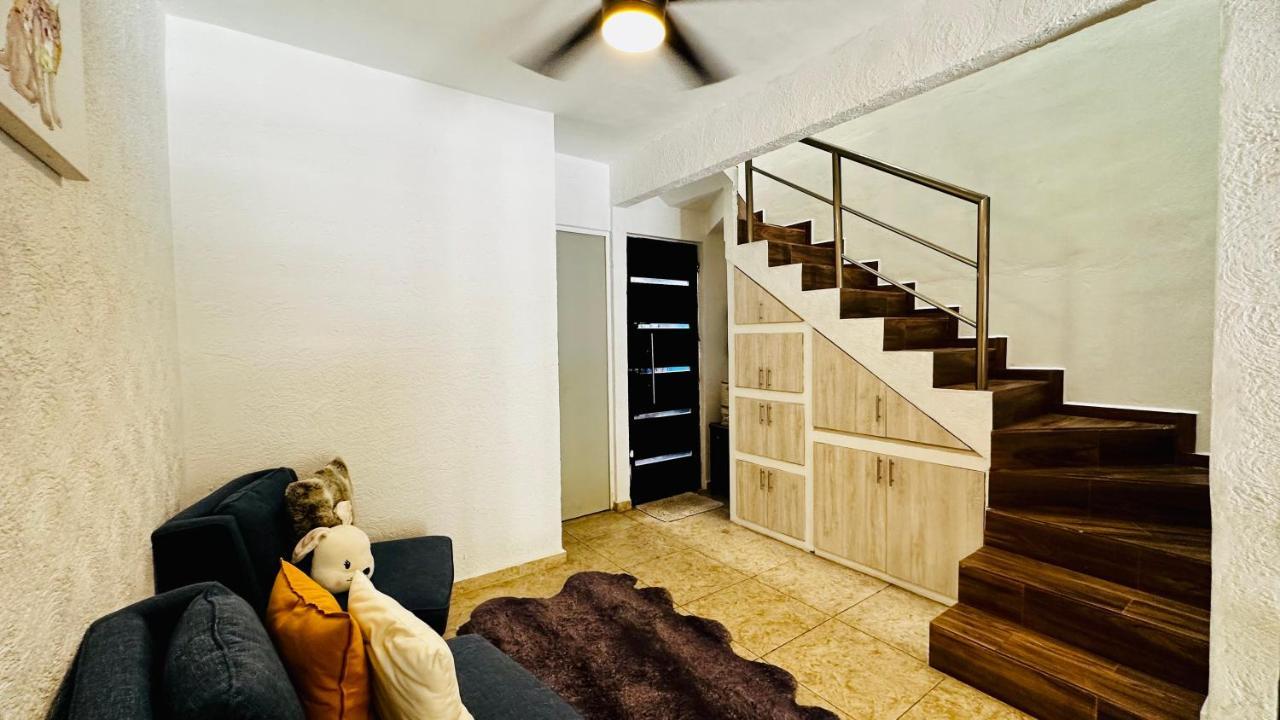 Апартаменти Franks House "Shared House" Канкун Екстер'єр фото