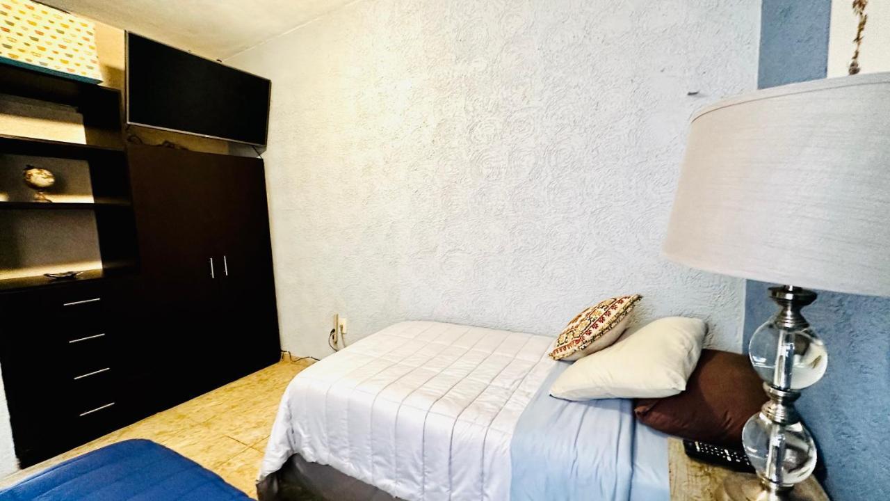 Апартаменти Franks House "Shared House" Канкун Екстер'єр фото